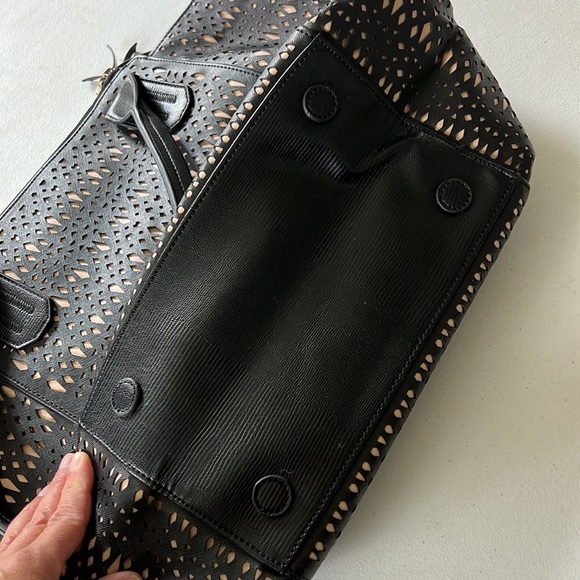 Stella&Dot Shift tote bag, black perforated saffiano - Picture 3 of 12